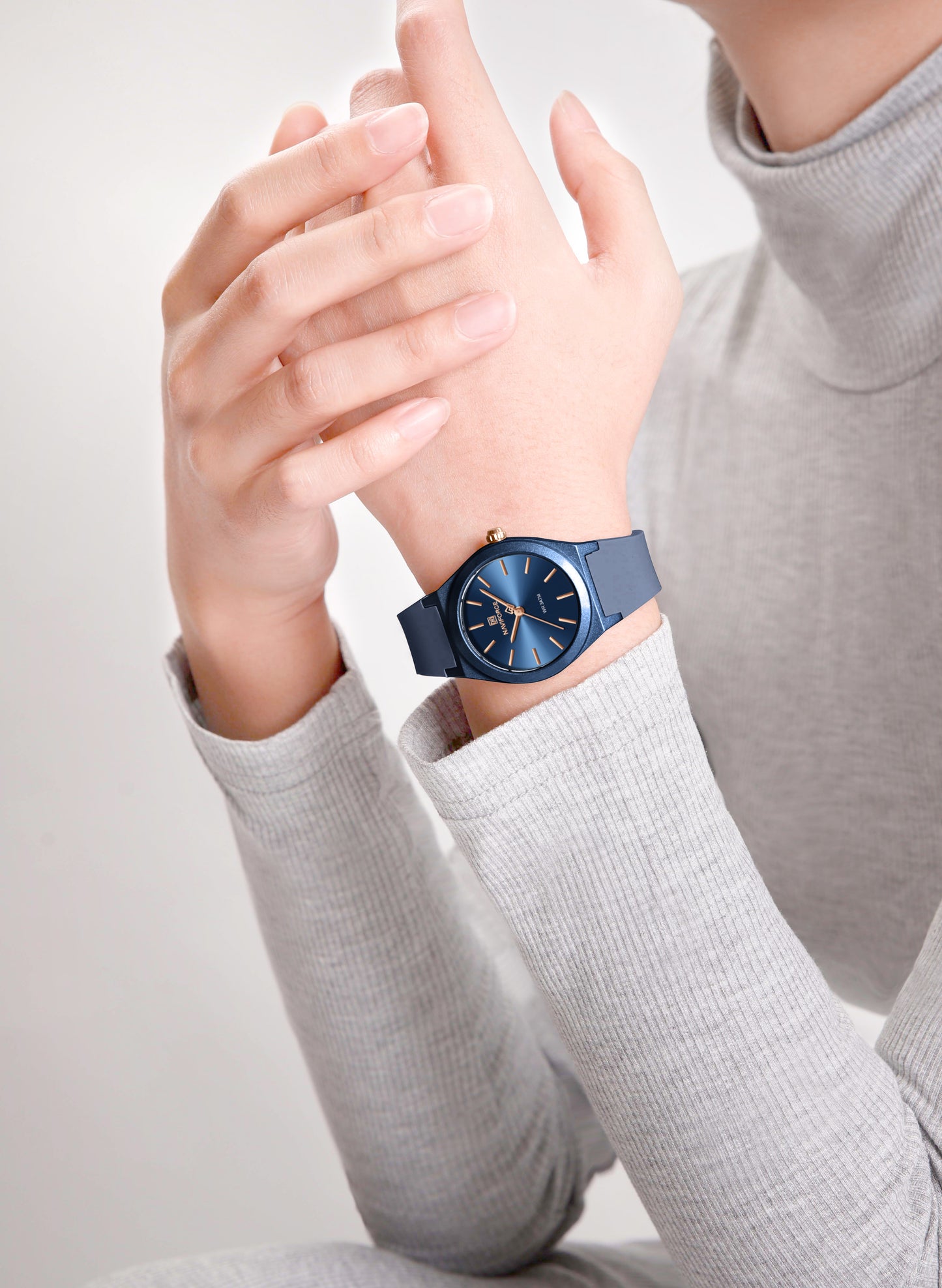 Naviforce Woman Silicone 5056